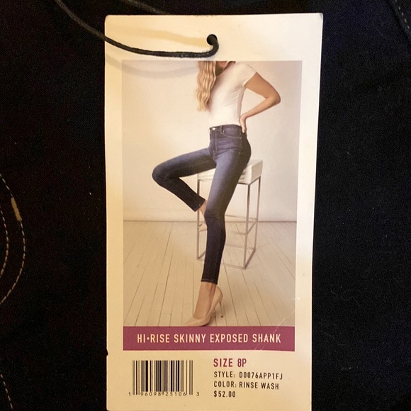 NWT Rhinestoned HiRise button up skinny jeans 🤩 - Picture 2 of 3